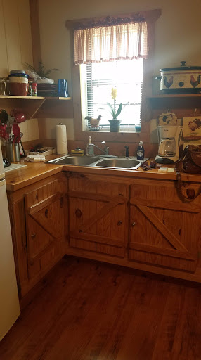 Cabin Rental Agency «Dixieland Cabins», reviews and photos, 1613 Donelson Pkwy, Dover, TN 37058, USA