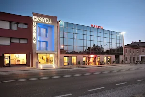 Hotel Bareta image