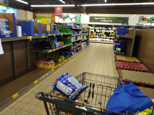 Supermarket «ALDI», reviews and photos, 1702 Brady St, Davenport, IA 52803, USA