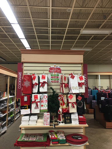 Clothing Store «Burlington Coat Factory», reviews and photos, 5445 Atlanta Hwy, Montgomery, AL 36109, USA