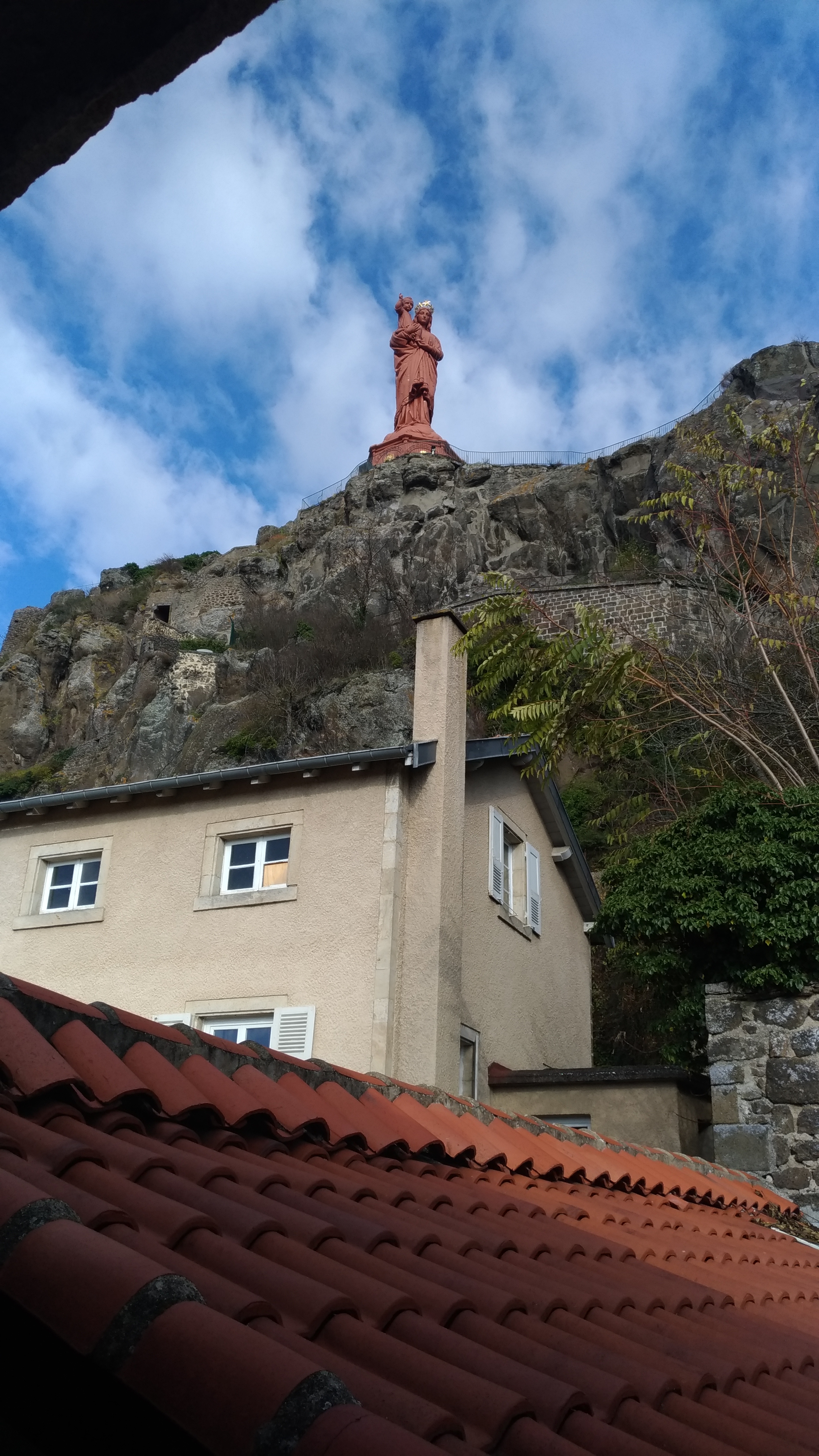 Photo n° 3 de l'avis de Claude.e fait le 15/11/2018 à 20:32