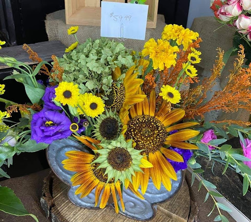 Florist «Garden Fantasy on Main», reviews and photos, 210 Main St, Belleville, MI 48111, USA