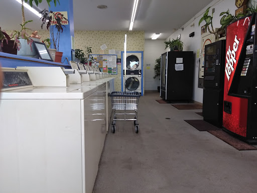 Laundromat «Marlin Avenue Coin Laundry», reviews and photos, 570 SE King Ave, Warrenton, OR 97146, USA