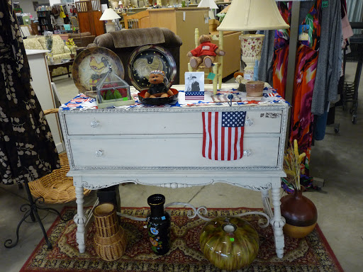 Thrift Store «Sheriffs Ranches Enterprises, Inc. Thrift Store», reviews and photos, 27900 US-27 #112, Leesburg, FL 34748, USA