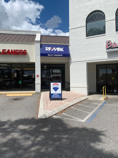 Real Estate Agency «REMAX REALTY UNLIMITED», reviews and photos, 2020 W Brandon Blvd #145, Brandon, FL 33511, USA