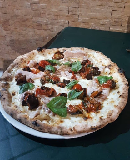 Pizzeria La Carmela in Nocera Inferiore, Provincia di Salerno