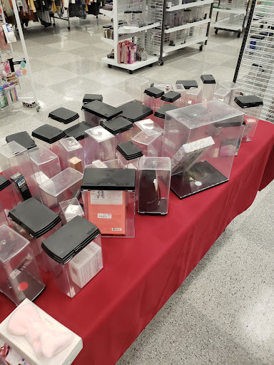 Clothing Store «Ross Dress for Less», reviews and photos, 2455 San Pablo Dam Rd, San Pablo, CA 94806, USA