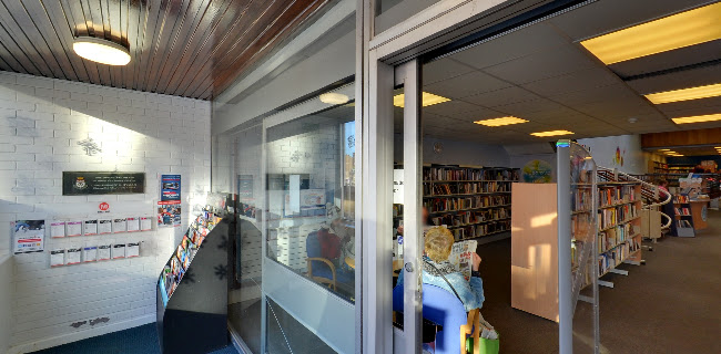 Pudsey Library - Shop