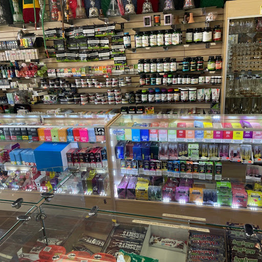 Vaporizer Store «Vape Master & Smoke Shop», reviews and photos, 1708 Long Beach Blvd, Long Beach, CA 90813, USA