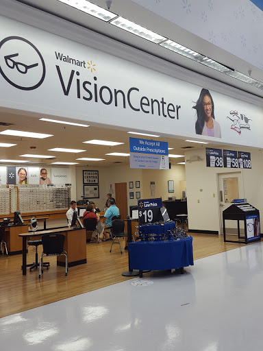 Optician «Walmart Vision & Glasses», reviews and photos, 1471 E Osceola Pkwy, Kissimmee, FL 34744, USA