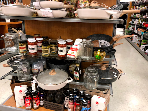 Department Store «T.J. Maxx», reviews and photos, 99 Gateway Dr, Mechanicsburg, PA 17055, USA