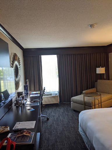 Hotel «DoubleTree by Hilton Hotel Decatur Riverfront», reviews and photos, 1101 6th Ave NE, Decatur, AL 35601, USA