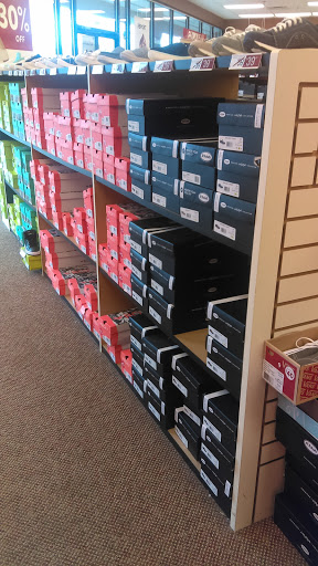 Shoe Store «Famous Footwear», reviews and photos, 3329 N Montana Ave, Helena, MT 59602, USA