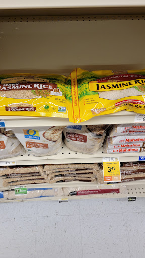 Grocery Store «Safeway», reviews and photos, 2836 Pacific Ave, Forest Grove, OR 97116, USA