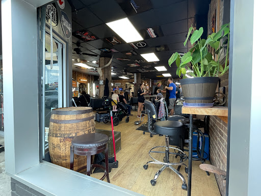 Barber Shop «Woodsviking Barbershop», reviews and photos, 15 S Public Square, Murfreesboro, TN 37130, USA