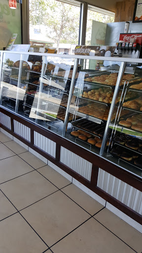 Donut Shop «Yum Yum Donuts», reviews and photos, 320 17th St, Santa Ana, CA 92706, USA