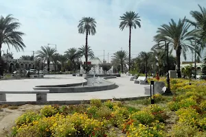 Emam Khomeini Square image