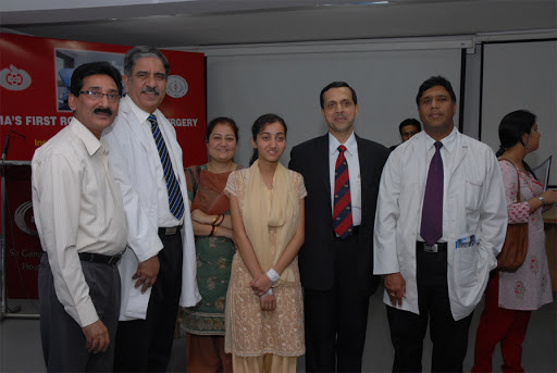 Dr. Arvind Kumar - Lung Cancer Specialist | Thoracic Surgeon In Delhi