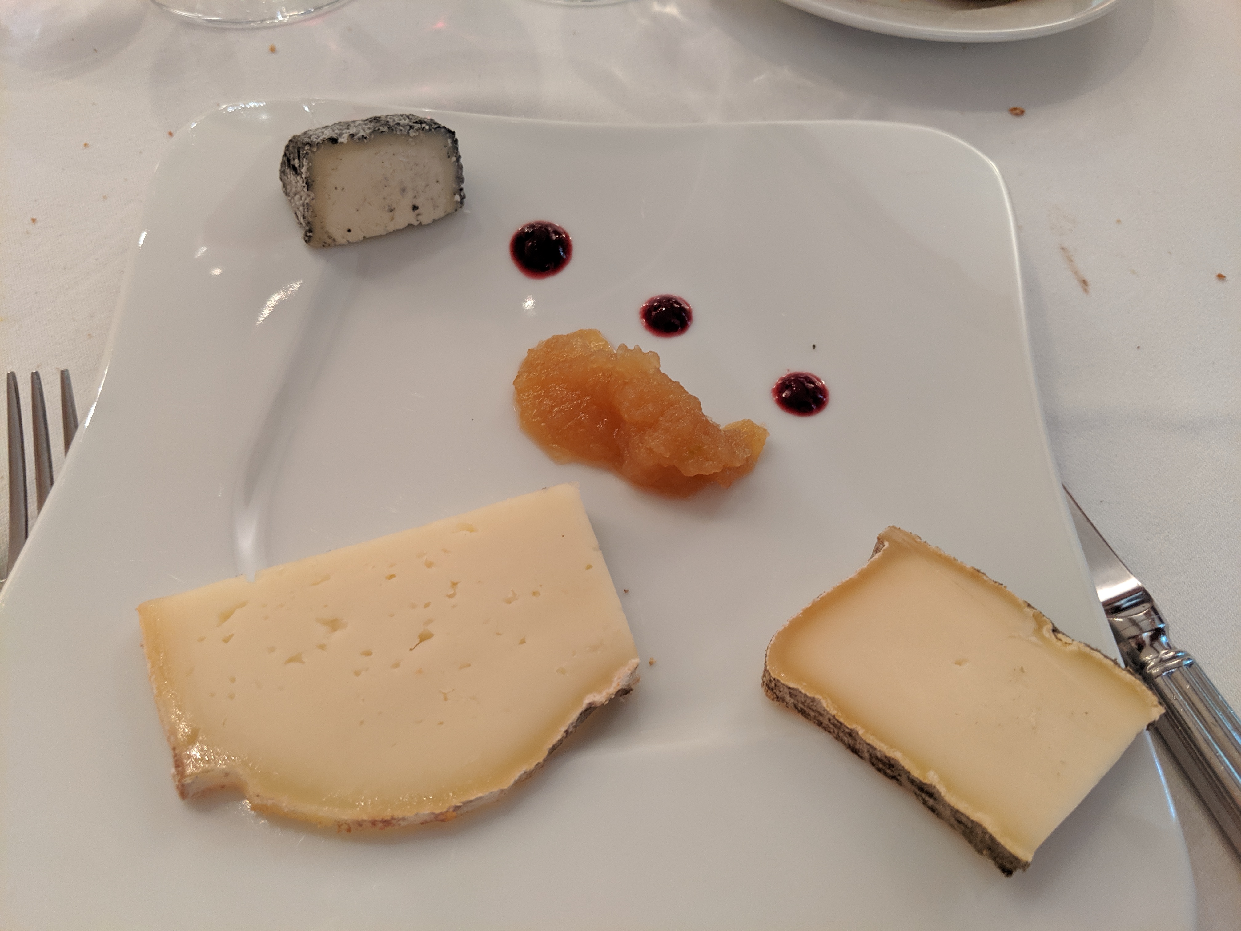Photo n° 37 de l'avis de olivier.a fait le 19/05/2019 à 14:38