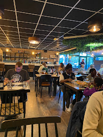 Atmosphère du Restaurant Atypik Bistro à Carhaix-Plouguer - n°3