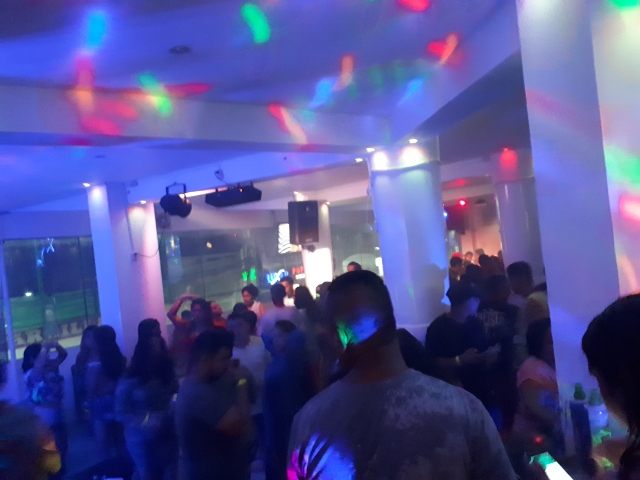 Opiniones de ZOOW Club Disco en Manta - Discoteca