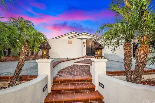 Tim Smith Real Estate Group image