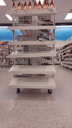 Clothing Store «Ross Dress for Less», reviews and photos, 170 E Stacy Rd, Allen, TX 75002, USA