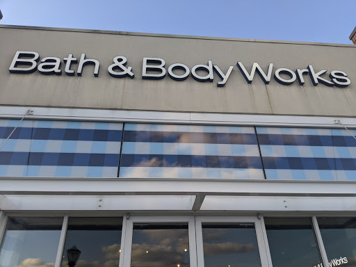 Beauty Supply Store «Bath & Body Works», reviews and photos, 2862 Town Center Blvd, Crestview Hills, KY 41017, USA