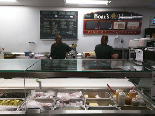 Grocery Store «Holiday Market», reviews and photos, 16981 Placer Hills Rd # A8, Meadow Vista, CA 95722, USA