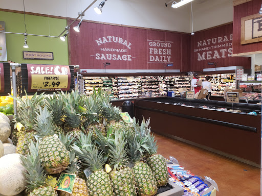 Grocery Store «Fresh Thyme Farmers Market- Downers Grove», reviews and photos, 325 Ogden Ave, Downers Grove, IL 60515, USA