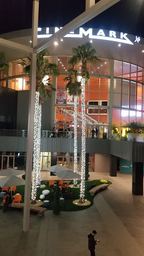 Shopping Mall «The Promenade at Howard Hughes Center», reviews and photos, 6081 Center Dr, Los Angeles, CA 90045, USA