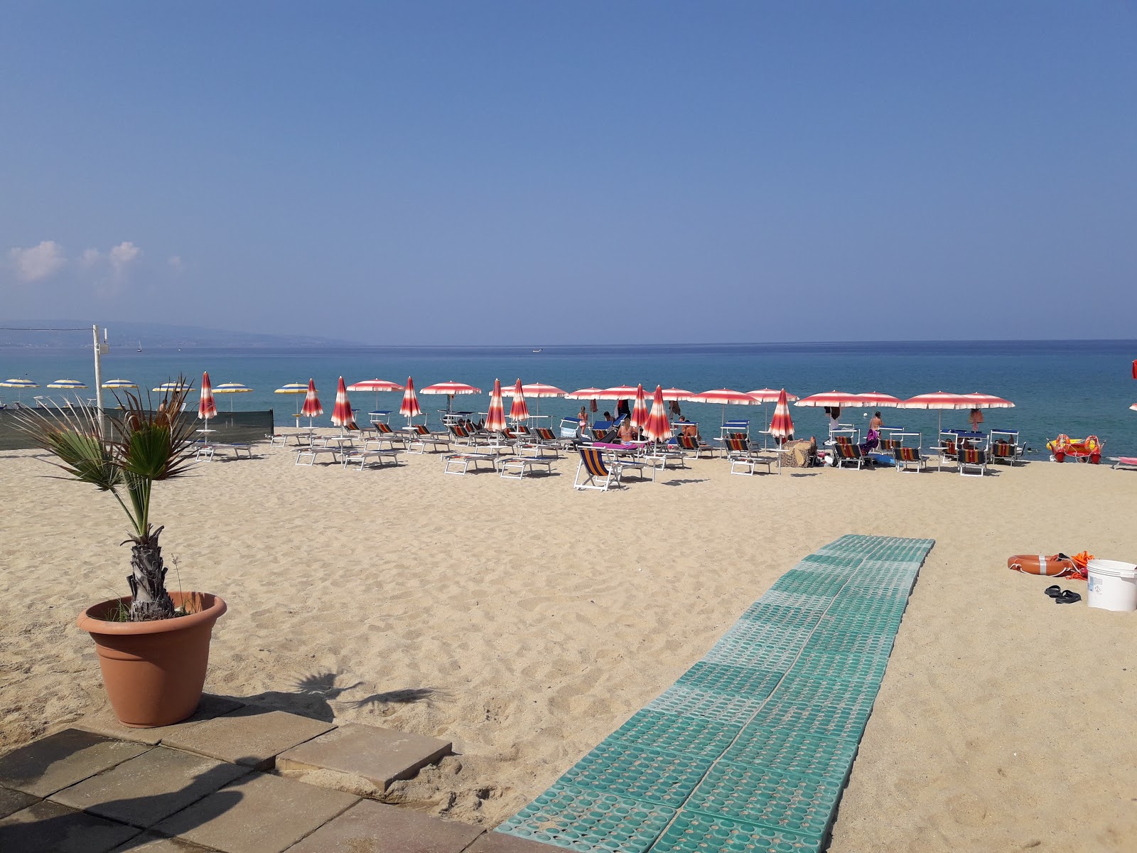 Foto de Pizzo beach III com relativamente limpo nível de limpeza