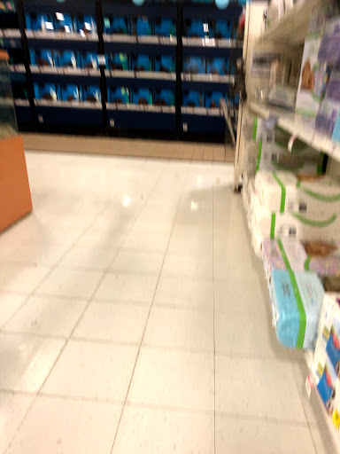 Pet Supply Store «Petco Animal Supplies», reviews and photos, 7625 Jolly Ln, Brooklyn Park, MN 55428, USA