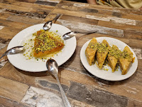 Plats et boissons du Restaurant libanais Le Falafel à Paris - n°1