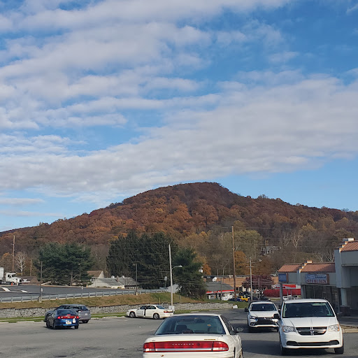 Shopping Mall «Antietam Valley Shopping Center», reviews and photos, 2902 St Lawrence Ave, Reading, PA 19606, USA