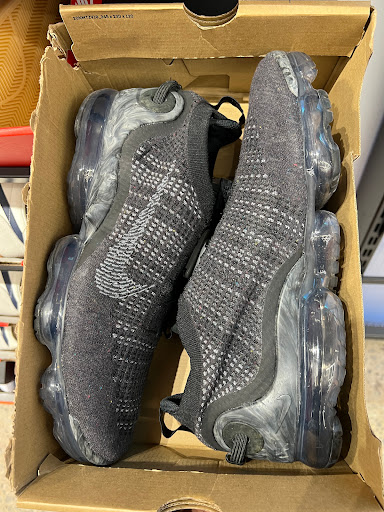 Sporting Goods Store «Nike Factory Store», reviews and photos, 8510 S Cottage Grove Ave, Chicago, IL 60619, USA