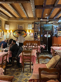 Atmosphère du Restaurant français Le Quincy à Paris - n°9
