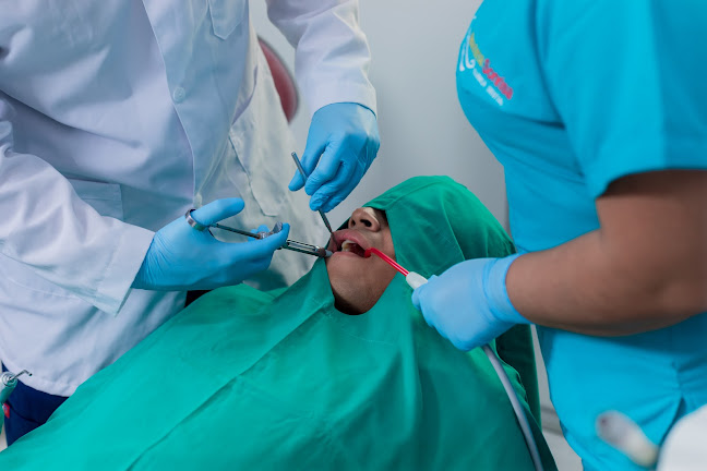 Comentarios y opiniones de Clinica Dental Maxima Sonrisa