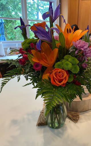 Florist «The Best Little Flower Shop In Roswell», reviews and photos, 10800 Alpharetta Hwy #228, Roswell, GA 30076, USA
