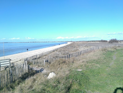 Parking de la plage de Plaisance à Saint-Froult