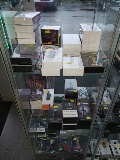 Tobacco Shop «Kenmore smoke shop», reviews and photos, 7016 Bothell Way NE b, Kenmore, WA 98028, USA