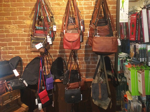 Shoe Store «Shoe Hutch», reviews and photos, 251 SW Madison Ave, Corvallis, OR 97333, USA