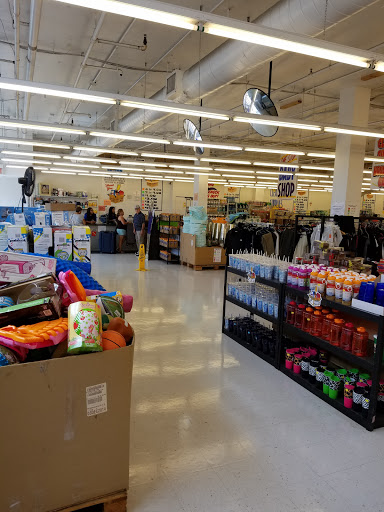 Discount Store «Bargains In A Box», reviews and photos, 4254 W Belmont Ave, Chicago, IL 60641, USA