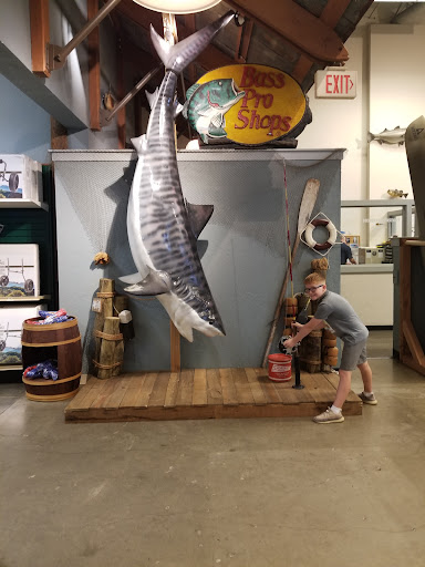 Sporting Goods Store «Bass Pro Shops», reviews and photos, 5000 Katy Mills Cir #415, Katy, TX 77494, USA