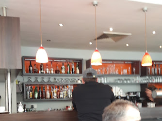 Leos Cafe Bar Ristorante