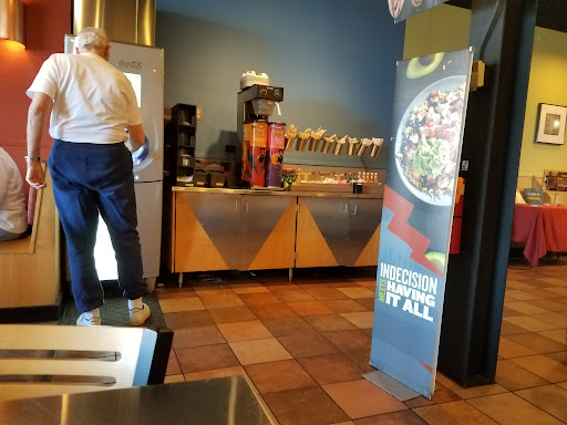 Mexican Restaurant «QDOBA Mexican Eats», reviews and photos, 1408 E Golf Rd A, Schaumburg, IL 60173, USA