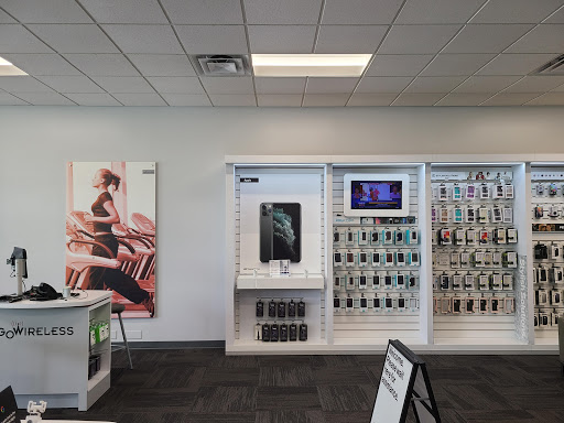 Cell Phone Store «GoWireless Verizon Authorized Retailer», reviews and photos, 6343 Wilson Mills Rd, Highland Heights, OH 44143, USA