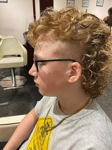 Beauty Salon «Acacia Aveda Lifestyle Salonspa», reviews and photos, 1308 Vestal Pkwy E # 3, Vestal, NY 13850, USA