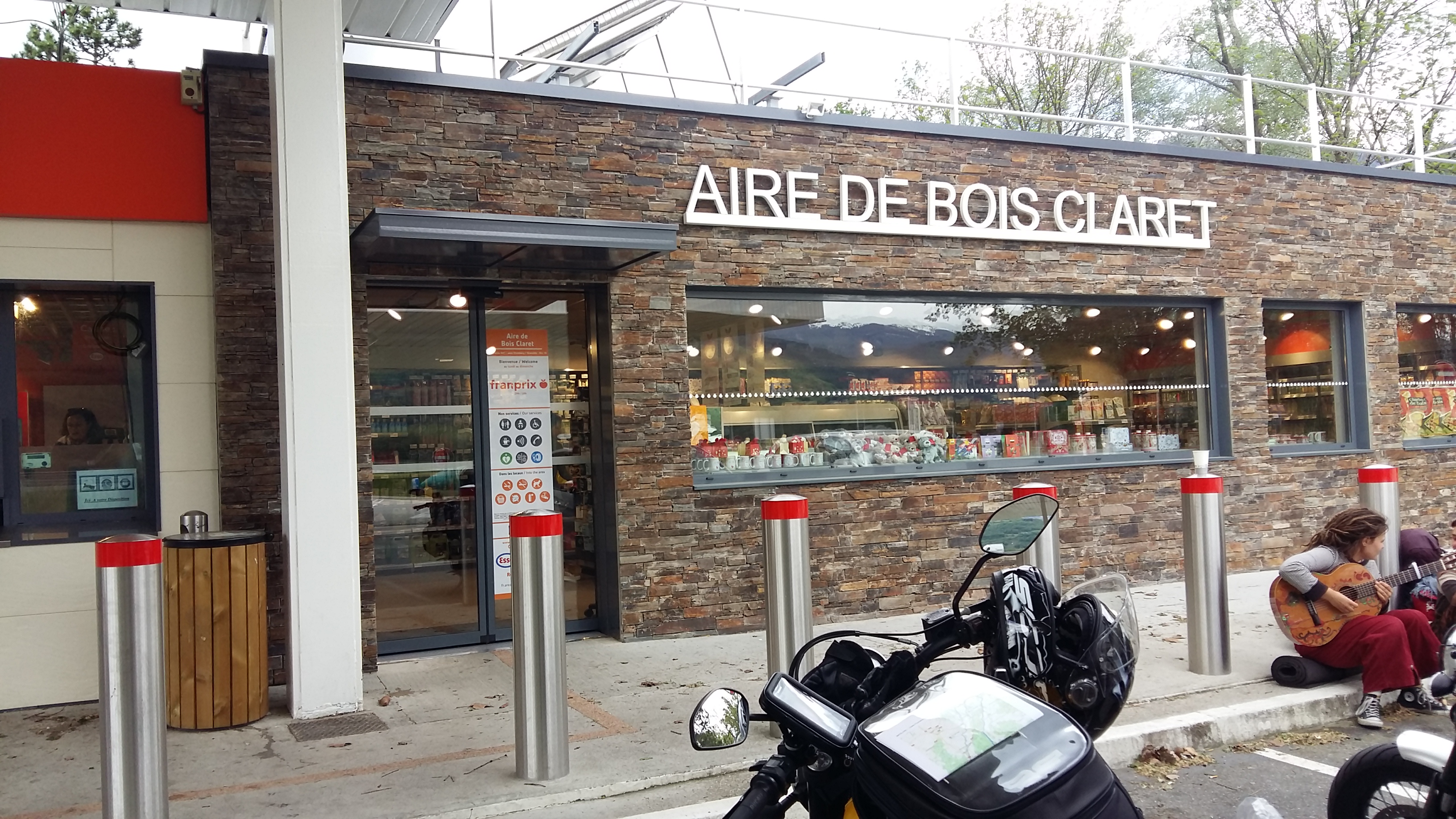 Photo n° 5 de l'avis de Bal.n fait le 25/04/2019 à 12:21