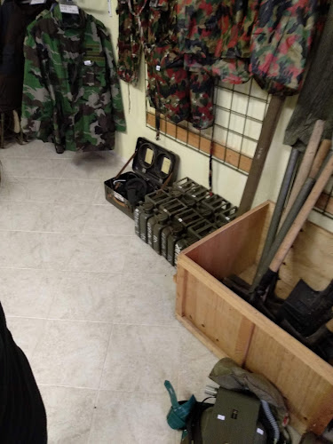 Army shop - Prodejna použitého oblečení